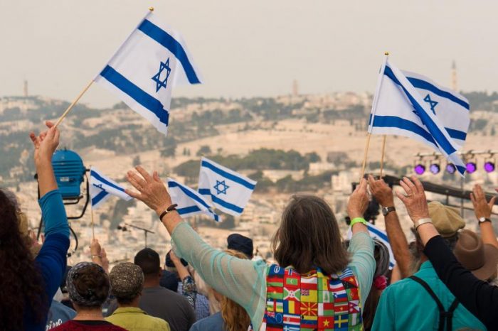 "Cầu xin an ninh đến trên Jerusalem..."