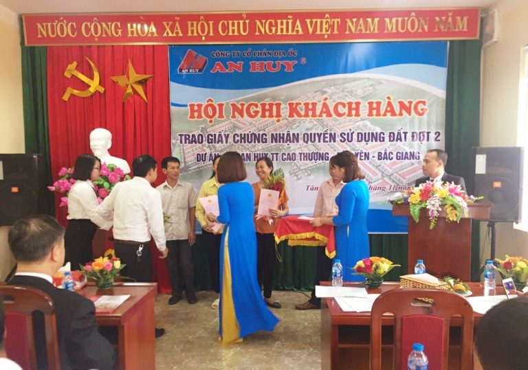 Hội nghị KH - Trao GCNQSDĐ