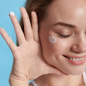 kem chống nắng dành riêng cho da dầu mụn có khả năng kiểm soát dầu tốt