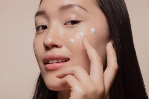 Thời điểm thoa kem chống nắng tốt
