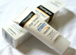 Kem chống nắng Neutrogena Age Shield Face SPF 70