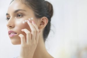 Các loại kem chống nắng làm trắng da giúp tiết kiệm chi phí