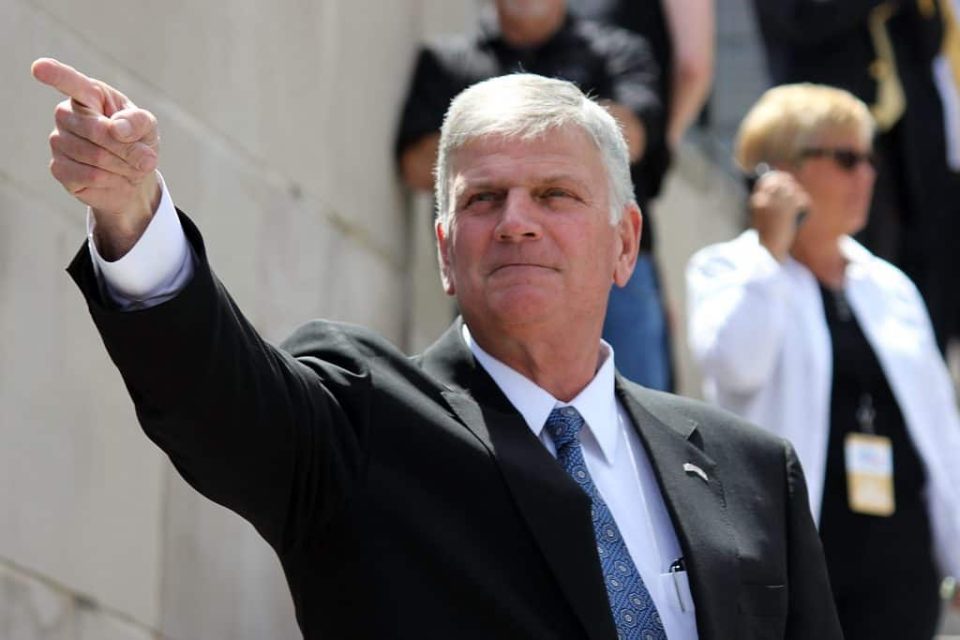 “Sự điên rồ này cần phải chấm dứt!” - Mục sư Franklin Graham ủng hộ lời phản đối của Elon Musk về vấn đề chuyển giới