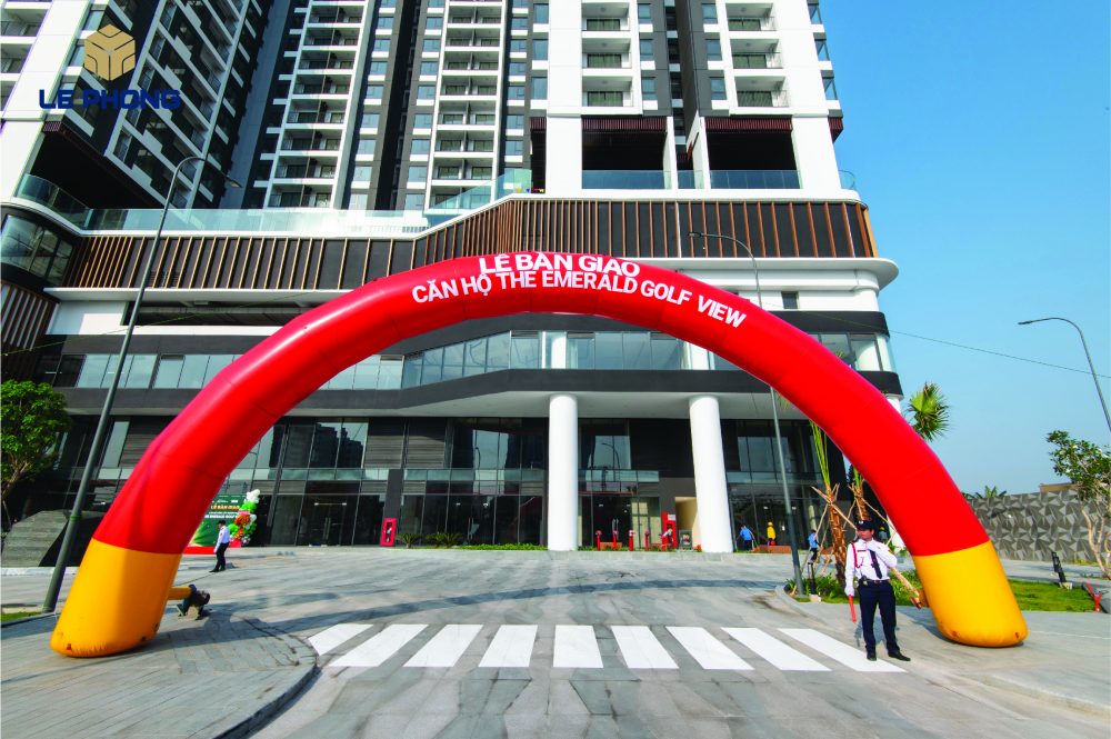 TẬP ĐOÀN LÊ PHONG BÀN GIAO DỰ ÁN THE EMERALD GOLF VIEW VỚI CÁC TIỆN ÍCH ĐẲNG CẤP