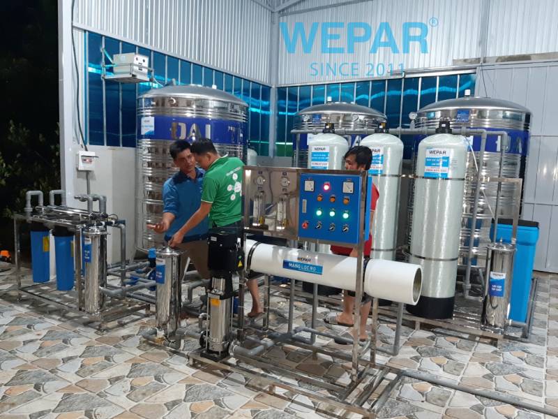 he-thong-loc-nuoc-RO-dong-binh-chai-wepar-1200-1400