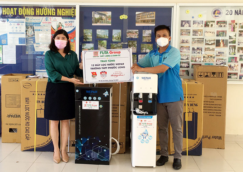 Bàn giao Máy lọc nước Wepar tại Trường THPT Phước Long - Thủ Đức Bàn giao Máy lọc nước Wepar tại Trường THPT Phước Long - Thủ Đức