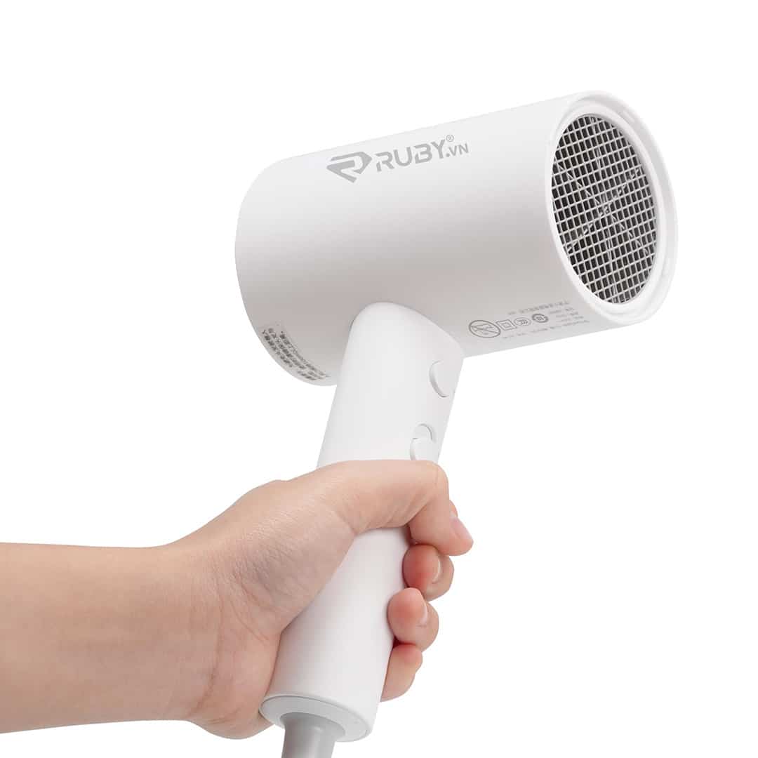 Hướng dẫn mở nắp bình nước lọc 20 lít quá chặt