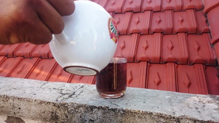 Nước nhiễm phèn có nuôi cá được không & cách xử lý hiệu quả cho nước bể cá