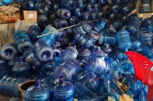 Ở trọ nên dùng máy lọc nước hay nước khoáng đóng bình? Ở trọ nên dùng máy lọc nước hay nước khoáng đóng bình?