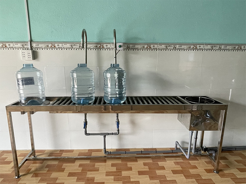 hệ thống lọc nước đóng bình 20L