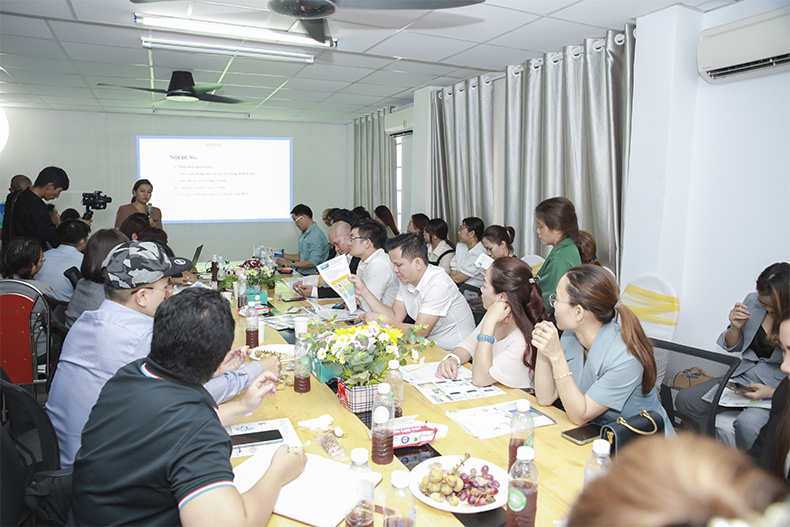 Giám đốc chia sẻ Giám đốc chia sẻ